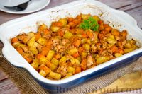 Фото приготовления рецепта: Картошка, запечённая с курицей и тыквой - шаг №11