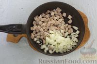 Фото приготовления рецепта: Слоёный салат со свининой, свёклой и яйцами - шаг №6