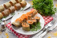 Фото приготовления рецепта: Блинные печёночные рулетики с грибами и морковью по-корейски - шаг №14