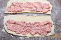 Фото приготовления рецепта: Ленивые пельмени, тушенные с картошкой (на сковороде) - шаг №14
