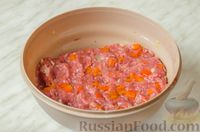 Фото приготовления рецепта: Мясная запеканка с макаронами и молочно-сырным соусом - шаг №12