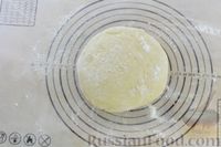 Фото приготовления рецепта: Имбирно-медовый пирог с джемом - шаг №8