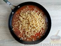 Фото приготовления рецепта: Макароны с фаршем в томатном соусе, на сковороде - шаг №9