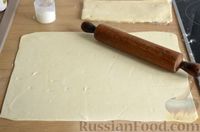 Фото приготовления рецепта: Слоёные пирожки с мясным фаршем (в духовке) - шаг №8