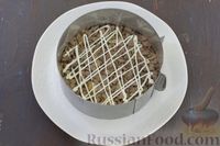 Фото приготовления рецепта: Слоёный салат "Печень под шубой" - шаг №13