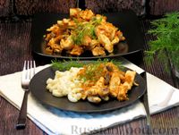 Фото приготовления рецепта: Куриное филе, жаренное с грибами и овощами - шаг №9