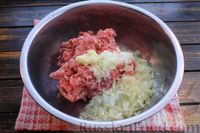 Фото приготовления рецепта: Рулетики из лаваша, с фаршем и сыром (в духовке) - шаг №3