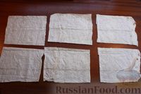 Фото приготовления рецепта: Рулетики из лаваша, с фаршем и сыром (в духовке) - шаг №7