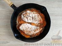 Фото приготовления рецепта: Куриное филе с рисом (на сковороде) - шаг №12