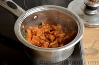 Фото приготовления рецепта: Крем-суп из лисичек - шаг №7