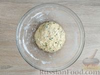 Фото приготовления рецепта: Сырные палочки на кефире, с зелёным луком (на сковороде) - шаг №9