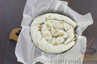 Фото приготовления рецепта: Пирог-улитка из лаваша с творогом и зеленью - шаг №10