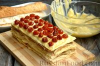 Фото приготовления рецепта: Торт "Наполеон" из лаваша с масляно-заварным кремом и вареньем - шаг №18
