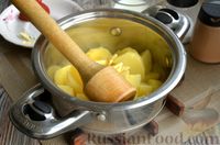 Фото приготовления рецепта: Фаршированные перцы с мясом и картофельным пюре - шаг №8