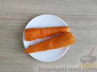 Фото приготовления рецепта: Закусочные шарики из моркови, плавленого сыра и яиц - шаг №4