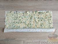 Фото приготовления рецепта: Рулетики из лаваша с сыром, зеленью и яйцами, на сковороде - шаг №12