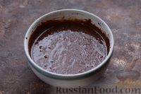 Фото приготовления рецепта: Брауни с начинкой из творожного сыра - шаг №7