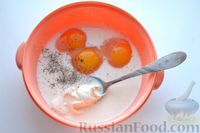 Фото приготовления рецепта: Запечённые рулеты из лаваша с капустой и беконом в яично-молочной заливке - шаг №10