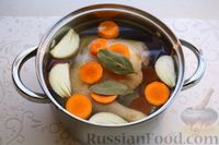 Фото приготовления рецепта: Куриный суп с лапшой из лаваша - шаг №4