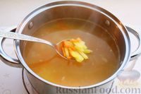 Фото приготовления рецепта: Куриный суп с лапшой из лаваша - шаг №15