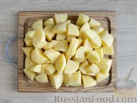 Фото приготовления рецепта: Картошка с сыром и панировочными сухарями, в духовке - шаг №2