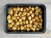 Фото приготовления рецепта: Картошка с сыром и панировочными сухарями, в духовке - шаг №8