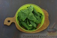Фото приготовления рецепта: Закуска "Ёлочки" из творога и шпината - шаг №5