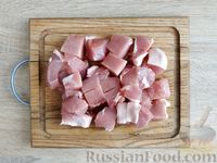 Фото приготовления рецепта: Жаркое из свинины с картошкой и квашеной капустой - шаг №2