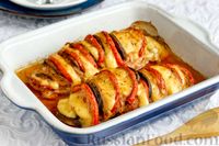 Фото приготовления рецепта: Гармошка из куриного филе с грибами, помидорами и сыром - шаг №11