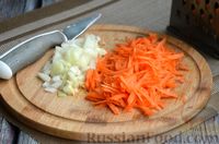 Фото приготовления рецепта: Постная гречка с цветной капустой и грибами - шаг №2