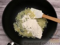 Фото приготовления рецепта: Запеканка из макарон с брокколи и сыром - шаг №8