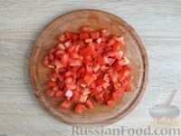 Фото приготовления рецепта: Куриные рулетики с болгарским перцем и помидорами, под сыром (в духовке) - шаг №7