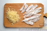 Фото приготовления рецепта: Жаркое-запеканка из рыбы с луком и салом - шаг №4