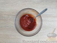Фото приготовления рецепта: Куриная печень, тушенная в томатно-соевом соусе с мёдом - шаг №10