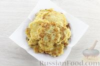 Фото приготовления рецепта: Картофельные драники с репой - шаг №9