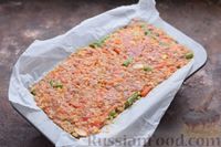 Фото приготовления рецепта: Мясной хлеб-запеканка с овощами, шампиньонами и пшеном - шаг №11