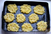 Фото приготовления рецепта: Картофельные гнёзда с рыбой и сыром, в духовке - шаг №7