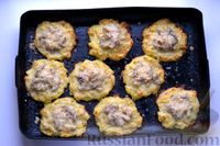 Фото приготовления рецепта: Картофельные гнёзда с рыбой и сыром, в духовке - шаг №9