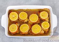Фото приготовления рецепта: Куриные бёдрышки, запечённые в апельсиново-медовом маринаде - шаг №9