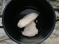 Фото приготовления рецепта: Вареники с картошкой и куриным филе - шаг №8