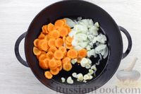 Фото приготовления рецепта: Перловая каша с грибами, морковью и сыром (в духовке) - шаг №2