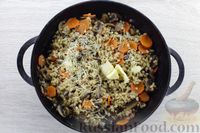 Фото приготовления рецепта: Перловая каша с грибами, морковью и сыром (в духовке) - шаг №7