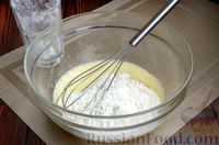 Фото приготовления рецепта: Двухслойный песочный тарт с джемом и безе - шаг №3