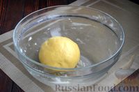 Фото приготовления рецепта: Двухслойный песочный тарт с джемом и безе - шаг №4