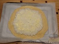Фото приготовления рецепта: Закрытый песочный пирог с курицей и рисом - шаг №14