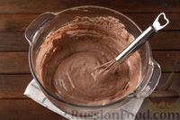 Фото приготовления рецепта: Шоколадный торт "Санчо Панчо" с кремом из сливок, сметаны и варёной сгущёнки - шаг №7