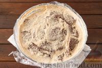 Фото приготовления рецепта: Шоколадный торт "Санчо Панчо" с кремом из сливок, сметаны и варёной сгущёнки - шаг №18