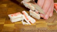 Фото приготовления рецепта: Салат "Красное море" с крабовыми палочками - шаг №1