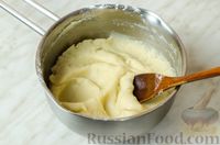 Фото приготовления рецепта: Закусочные профитроли с грибами и сыром - шаг №4