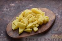 Фото приготовления рецепта: Картофельная запеканка с фаршем и сыром - шаг №2